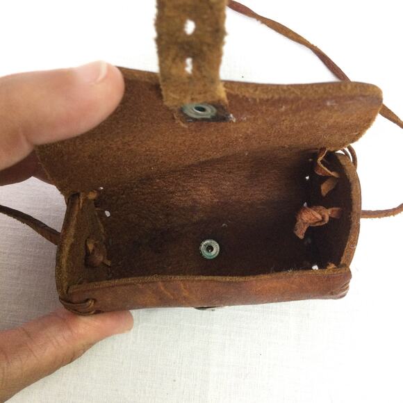 Handmade Brown Leather Oval Buckle Brown Coin Money Pouch Shoulder Strap - Picture 9 of 12